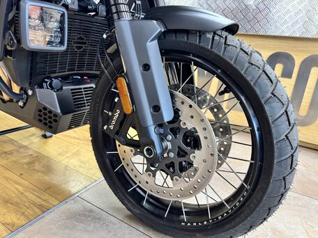 2026 Harley-Davidson Pan America Limited, серый, 3490000 рублей, вид 4