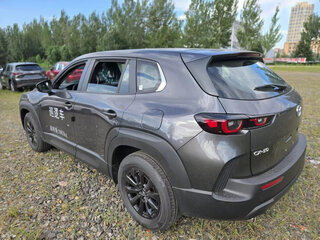 2026 Mazda CX-50, серый, 3300000 рублей, вид 4