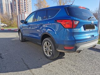 2019 Ford Escape III Рестайлинг, синий, 1600000 рублей, вид 5