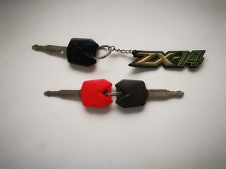 2013 Kawasaki ZX-14R, зелёный, 700000 рублей, вид 4