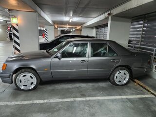 1994 Mercedes-Benz E-Класс 320 I (W124), серый, 2300000 рублей, вид 3