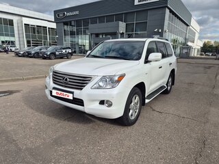 2011 Lexus LX 570 III, белый, 3000000 рублей, вид 1