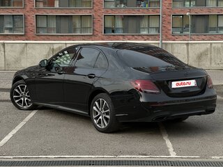 2019 Mercedes-Benz E-Класс 220 d V (W213, S213, C238), чёрный, 3000000 рублей, вид 3