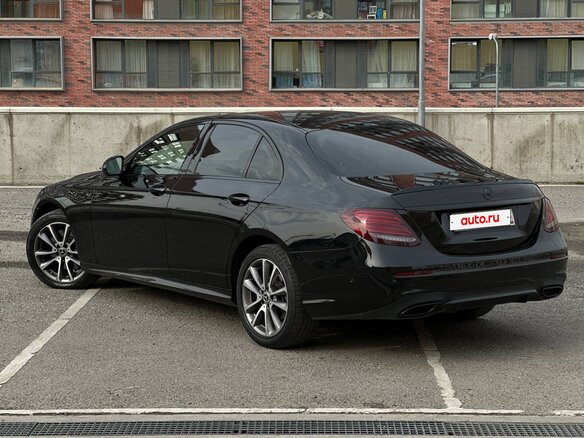 2019 Mercedes-Benz E-Класс 220 d V (W213, S213, C238), чёрный, 3000000 рублей - вид 2