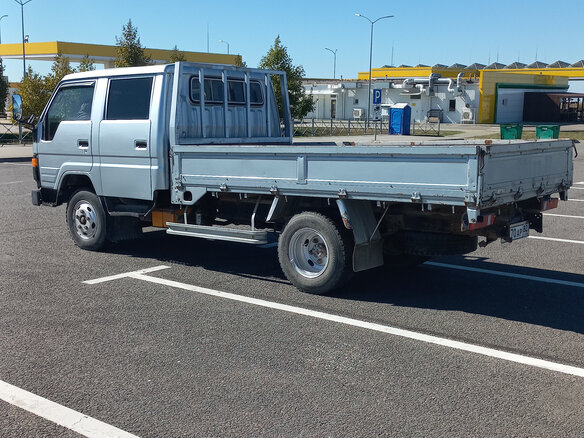 1991 Toyota Dyna, серый, 1100000 рублей - вид 7