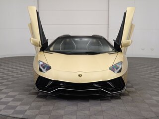 2022 Lamborghini Aventador LP780-4 Ultimae I Рестайлинг, бежевый, 80906275 рублей, вид 5