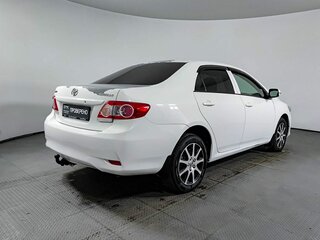 2013 Toyota Corolla X (E140, E150) Рестайлинг, белый, 927640 рублей, вид 5