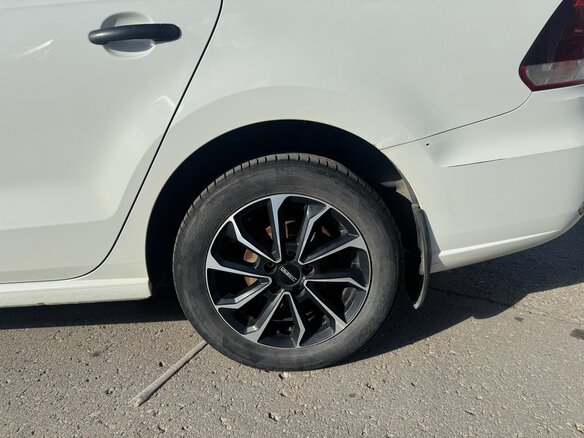 2018 Volkswagen Polo V Рестайлинг, белый, 930000 рублей - вид 8