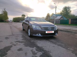 2012 Toyota Camry VII (XV50), серый, 1650000 рублей, вид 4