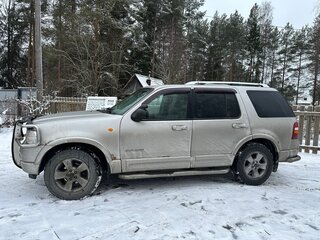 2004 Ford Explorer III, серебристый, 680000 рублей, вид 4