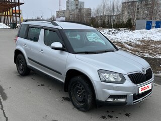 2014 Skoda Yeti I Рестайлинг, серебристый, 950000 рублей, вид 4