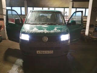2006 Volkswagen Caravelle T5, зелёный, 1050000 рублей, вид 2