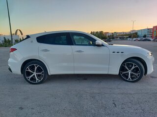 2020 Maserati Levante I, белый, 7500000 рублей, вид 5
