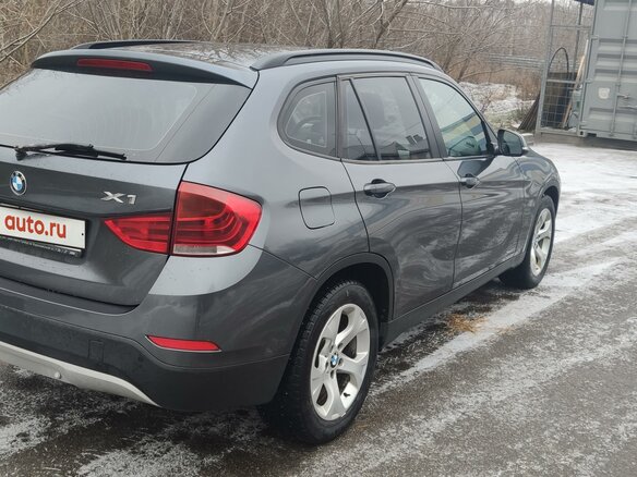 2013 BMW X1 20i I (E84) Рестайлинг, серый, 1350000 рублей - вид 3