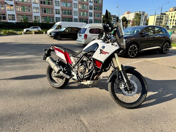 2020 Yamaha Tenere 700, красный, 999999 рублей