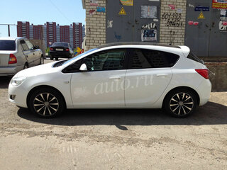 2010 Opel Astra J, белый, 550000 рублей, вид 4