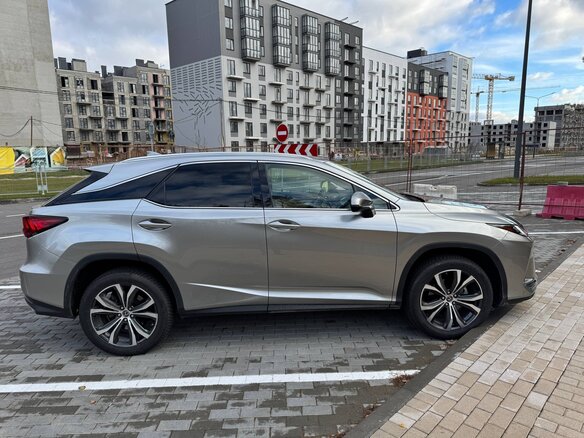 2020 Lexus RX 350 IV Рестайлинг, бежевый, 3989000 рублей - вид 2