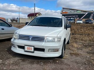 1997 Mitsubishi Chariot Grandis III, белый, 450000 рублей, вид 1