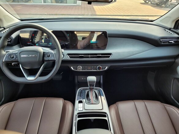 2025 BAIC U5 Plus, серый - вид 9