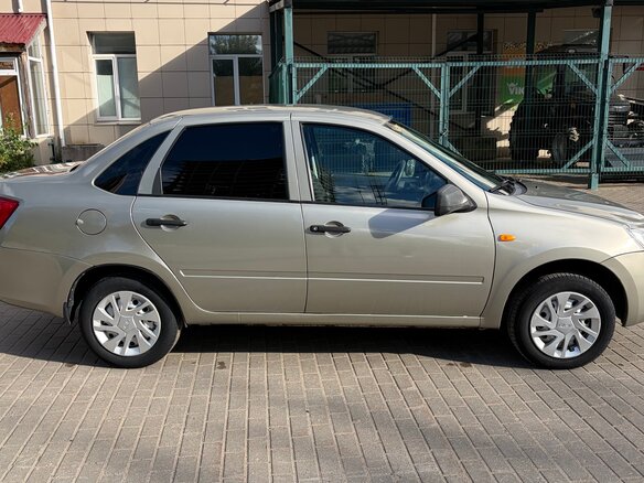 2012 Lada (ВАЗ) Granta I, серый, 315000 рублей - вид 5