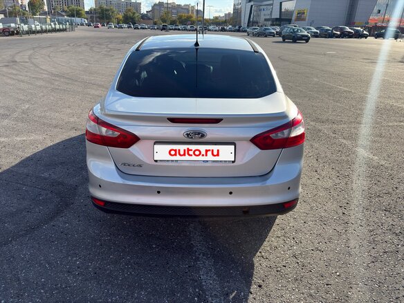2012 Ford Focus III, серебристый, 900000 рублей - вид 3