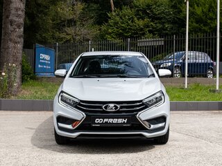 2024 Lada (ВАЗ) Vesta I Рестайлинг (NG), белый, 1399000 рублей, вид 3
