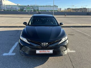 2020 Toyota Camry VIII (XV70), чёрный, 3100000 рублей, вид 2