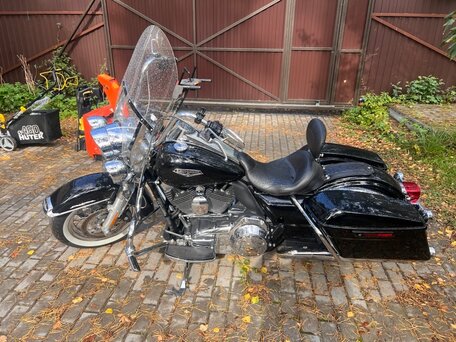 2015 Harley-Davidson Road King, чёрный, 1350000 рублей, вид 3