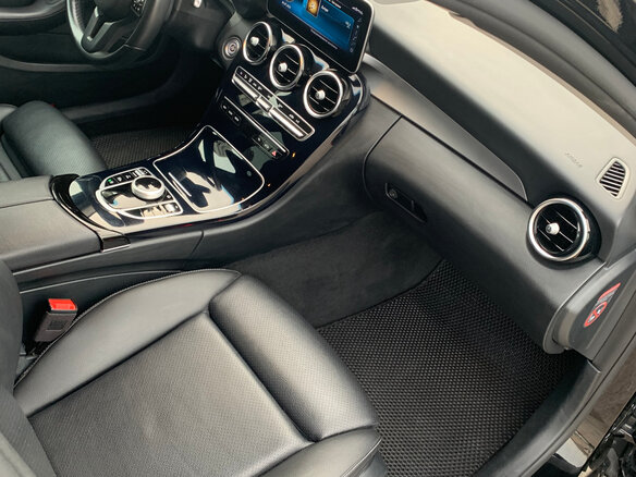 2018 Mercedes-Benz C-Класс 180 IV (W205) Рестайлинг, чёрный, 2700000 рублей - вид 3