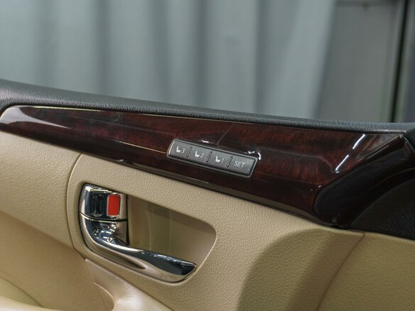 2009 Lexus LX 570 III, чёрный - вид 19