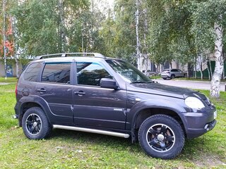 2013 Chevrolet Niva I Рестайлинг, коричневый, 480000 рублей, вид 2