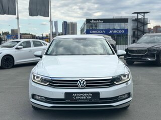 2015 Volkswagen Passat B8, белый, 1650000 рублей, вид 2