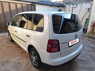 2008 Volkswagen Touran I Рестайлинг, белый, 800000 рублей, вид 4