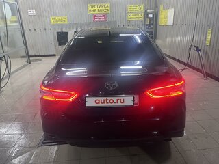 2019 Toyota Camry VIII (XV70), чёрный, 2850000 рублей, вид 4