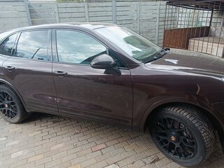 2015 Porsche Cayenne II Рестайлинг (958), коричневый, 3000000 рублей, вид 4