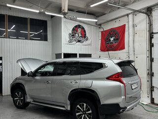 2017 Mitsubishi Pajero Sport III, серебристый, 3400000 рублей, вид 5
