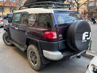 2006 Toyota FJ Cruiser, красный, 2100000 рублей, вид 5