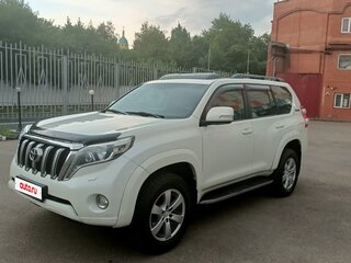 2015 Toyota Land Cruiser Prado 150 Series Рестайлинг 1, белый, 4550000 рублей, вид 2