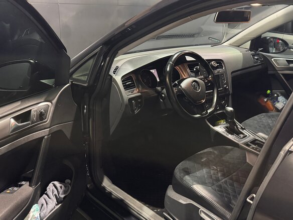 2013 Volkswagen Golf VII, чёрный, 1290000 рублей - вид 6