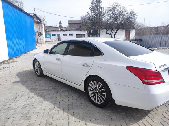 2013 Hyundai Equus II Рестайлинг, белый, 1650000 рублей - вид 5