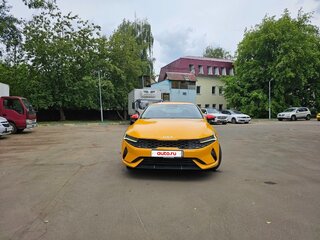 2021 Kia K5 III, жёлтый, 1375000 рублей, вид 5