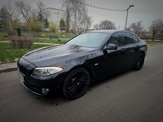 2011 BMW 5 серии 530d xDrive VI (F10/F11/F07), чёрный, 1800000 рублей, вид 2