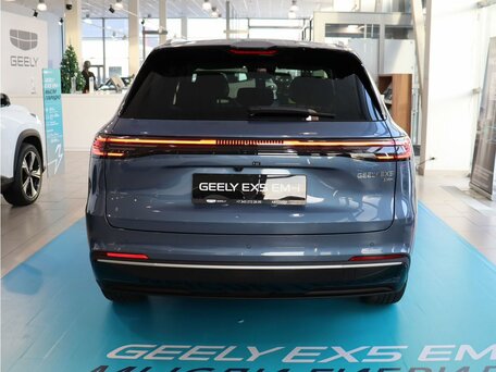 2026 Geely EX5 Гибрид EM-R, синий, 3829990 рублей, вид 5