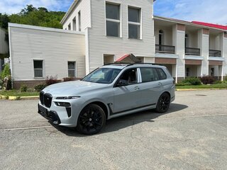 2024 BMW X7 M60i I (G07) Рестайлинг, серый, 16556436 рублей, вид 2