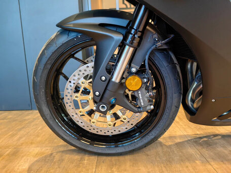 2024 Honda CBR 600RR, чёрный, 1820000 рублей, вид 3