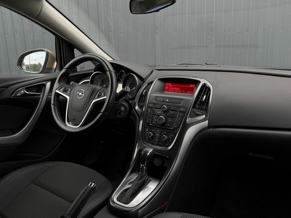 2012 Opel Astra J Рестайлинг, бежевый - вид 13