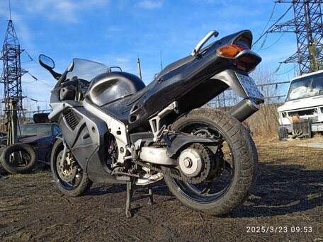 1997 Honda VFR 750, серебристый, 411111 рублей, вид 4