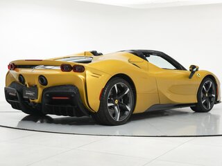 2022 Ferrari SF90 Spider, серый, 67542640 рублей, вид 5