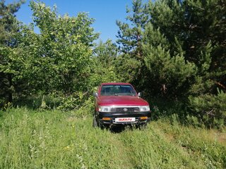 1993 Toyota 4Runner II, красный, 400000 рублей, вид 1