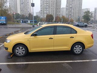 2017 Skoda Rapid I, жёлтый, 950000 рублей, вид 4